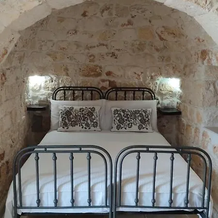 Trullo Titti * Ostuni